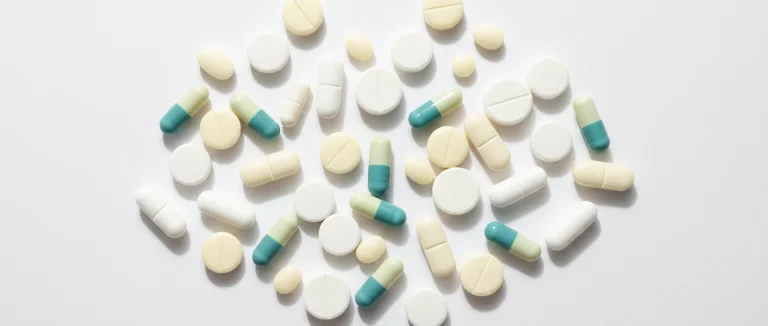 Различные таблетки антибиотиков