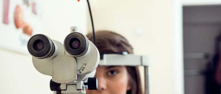 Femto Katarakt Lazer