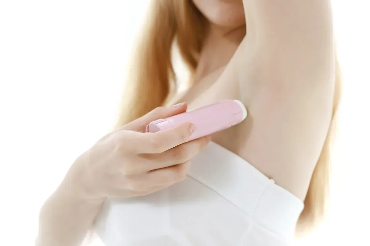 Могут ли Дезодоранты и Средства для Подмышек Вызывать Рак?