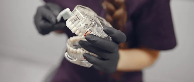 Zirkonyum diş kaplama