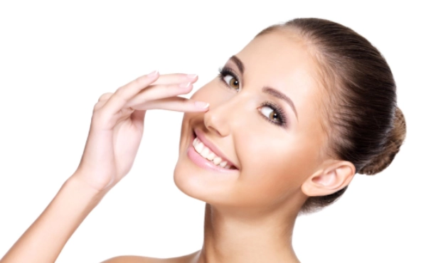 Burun Ameliyatı (Rinoplasti)