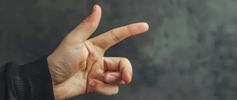 Çomak Parmak Nedir?