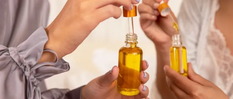 Hindistan Cevizi Yağı Cilde Faydaları