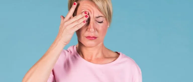 Gözde Işık Çakması neden olur?