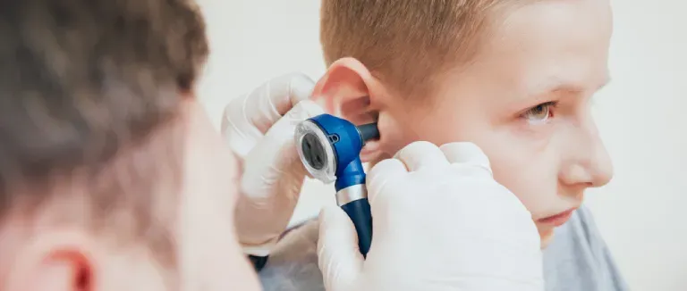 kulak-tikanikligi-nasil-gecer