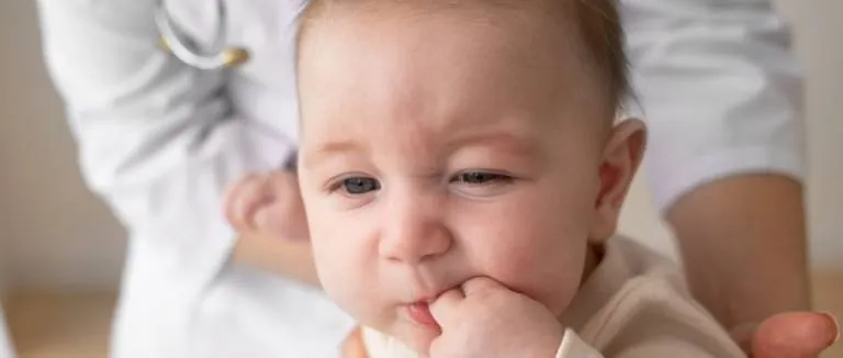 Bebeklerde Pamukçuk Belirtileri Nelerdir?