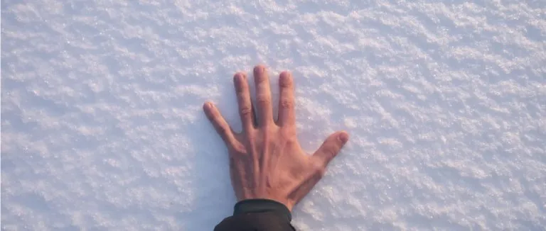 raynaud-fenomeni-belirtileri